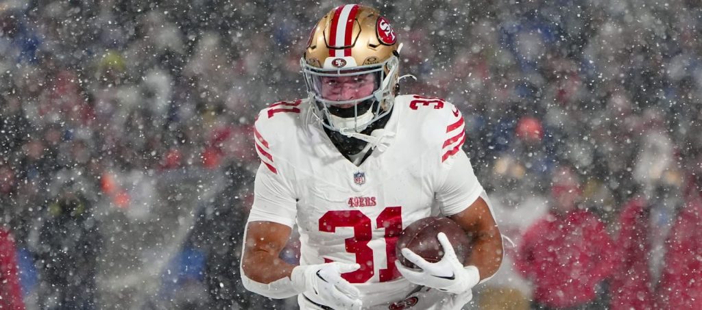 10 Fantasy Football Sleepers Experts Draft: Running Backs (2025)