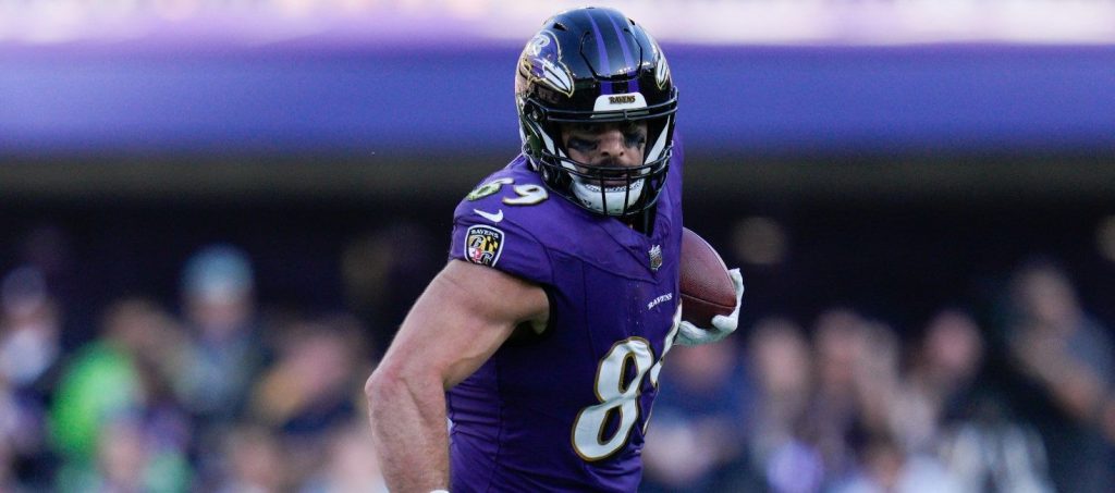 3 Fantasy Football Trends to Know for Your Draft (2025) 3 Fantasy Football Trends to Know for Your Draft (2025)
