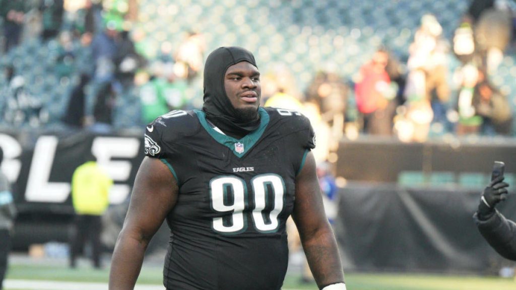 Best shape of his life? For 330-pound Jordan Davis, who weaned off liquid calories, this camp cliche is true