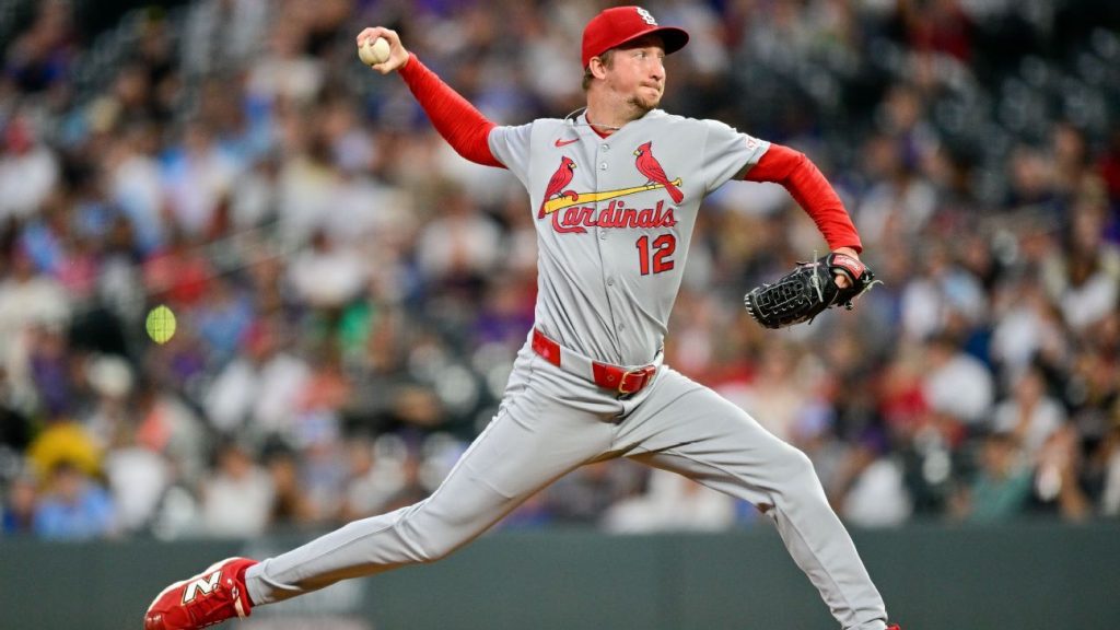 Braves get starting right-hander Erick Fedde from Cardinals