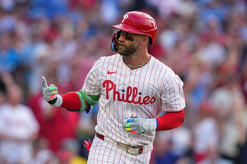 Bryce Harper cussed out the commissioner. Plus: Trade deadline catch-up