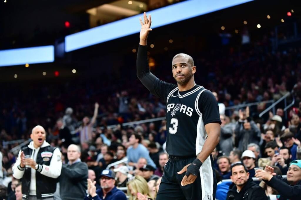 Chris Paul returns to Clippers to make history, not relive past glory