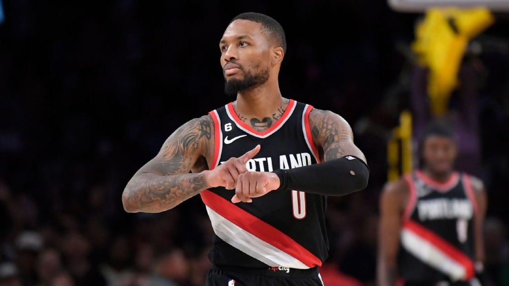 Damian Lillard glad to be ‘back home’ with Blazers, focuses on recovery Damian Lillard glad to be 'back home' with Blazers, focuses on recovery