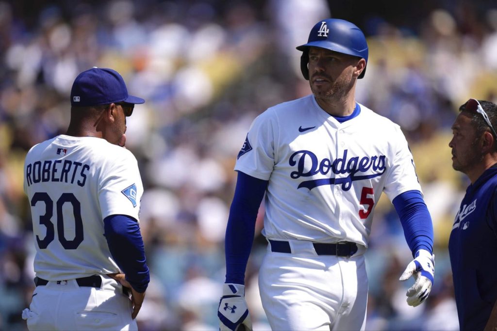 Dodgers’ Freddie Freeman exits game after pitch hits left wrist, X-rays negative