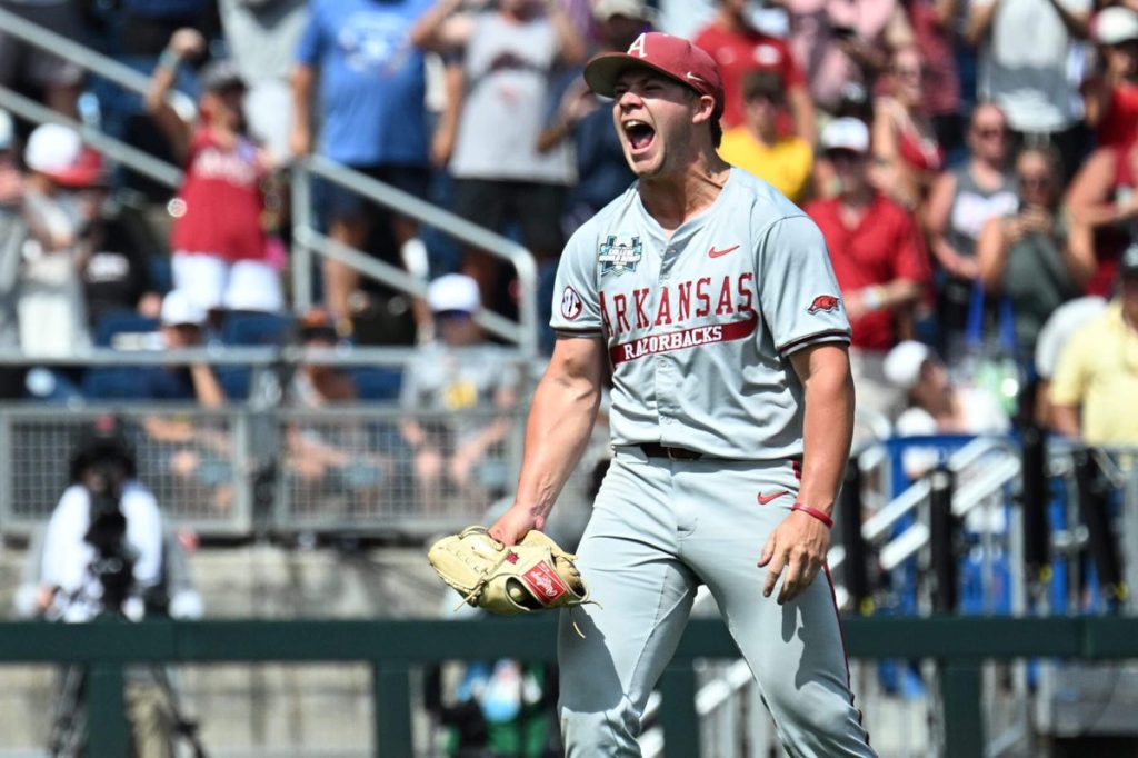Phillies sign first-round pick Gage Wood, Arkansas pitcher who threw CWS no-hitter