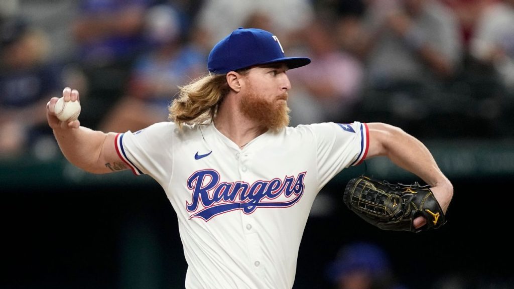 Rangers' Jon Gray sharp, picks up win in return from fractured forearm
