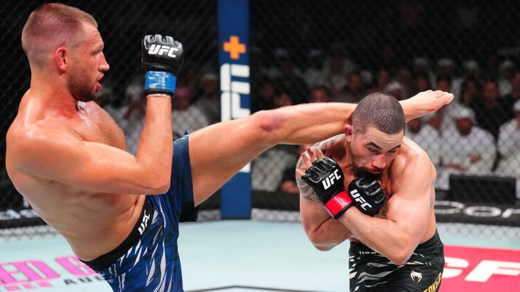 Reinier de Ridder bests Robert Whittaker in split decision Reinier de Ridder bests Robert Whittaker in split decision