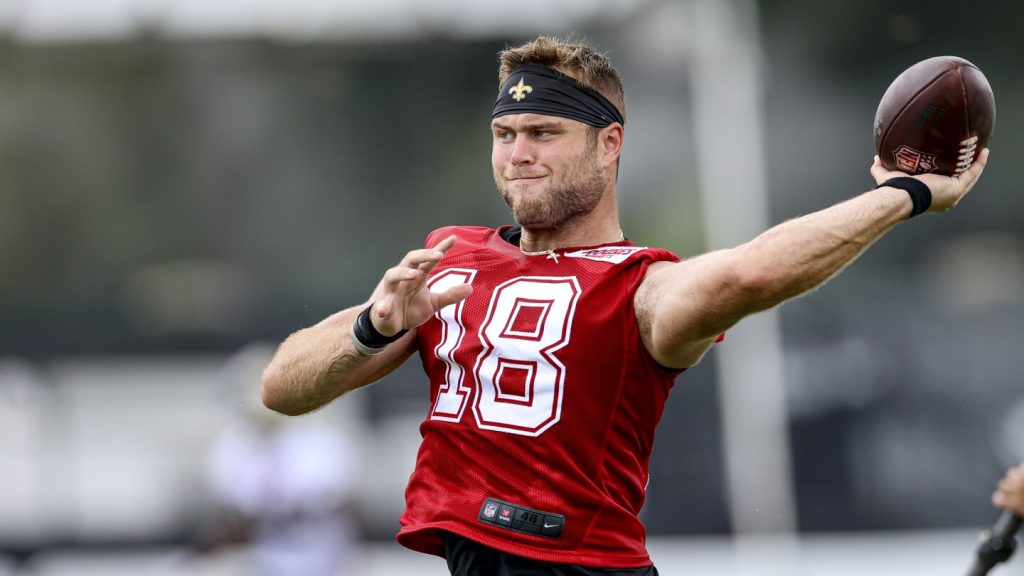 Saints cut QB Hunter Dekkers Saints cut QB Hunter Dekkers