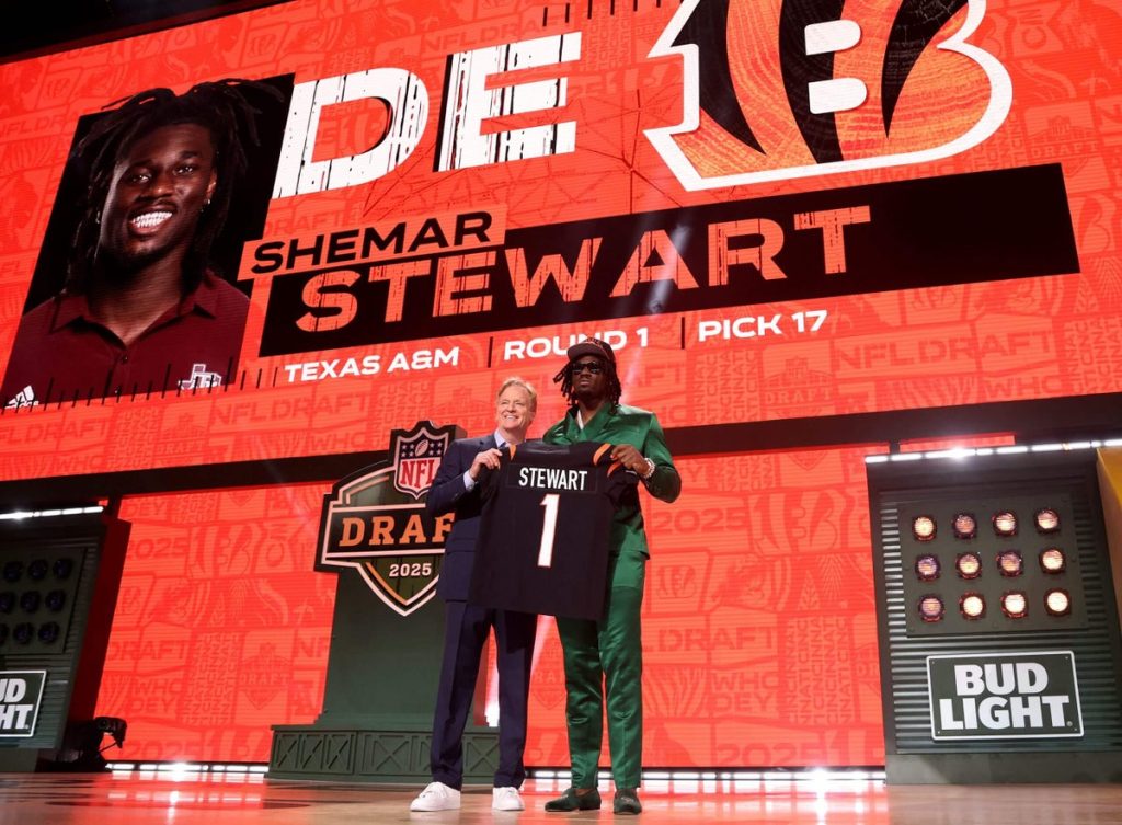 Shemar Stewart, Bengals agree to 4-year deal, ending contract standoff: Source
