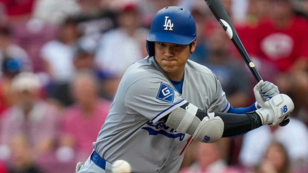 Shohei Ohtani strikes out in his first 4 plate appearances, a rare first