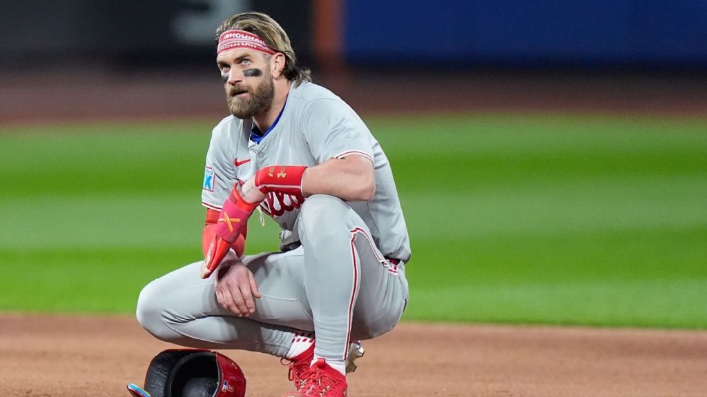 Sources - Phillies' Bryce Harper cussed out Rob Manfred in meeting