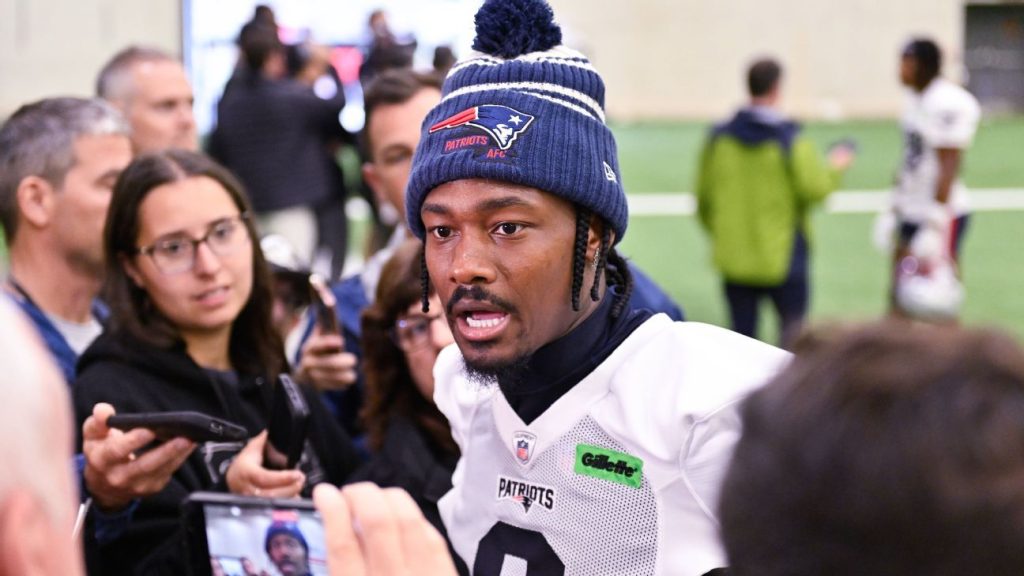 Stefon Diggs cleared to practice at Patriots training camp