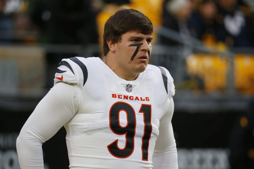 Trey Hendrickson not reporting to Bengals training camp amid contract dispute
