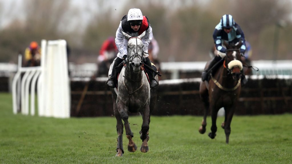 Greyval wining at Huntingdon