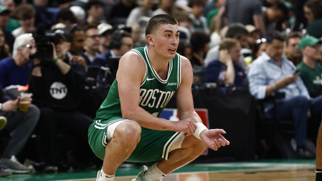 Celtics reportedly will start Payton Pritchard, bring Anfernee Simons off bench Celtics reportedly will start Payton Pritchard, bring Anfernee Simons off bench