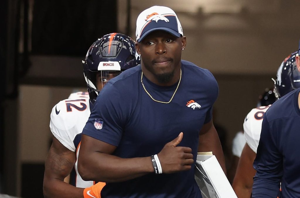Chris Banjo knows the grind, now he’s rising as one of NFL’s top young coaches