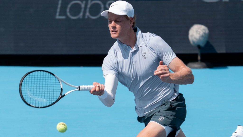 Jannik Sinner in action during the Cincinnati Open semi-finals (Cal Sport Media via AP Images)