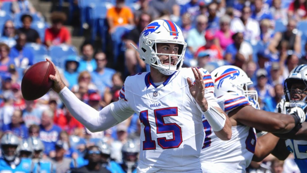 Falcons sign QB Ben DiNucci Falcons sign QB Ben DiNucci