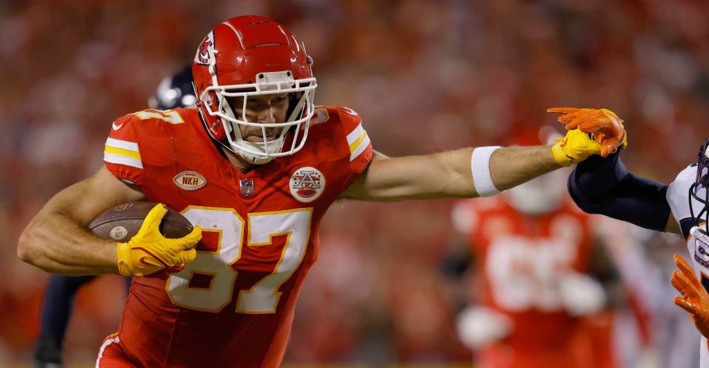 Fantasy Football Auction Drafts: The Power of Strategic Nominations (Fantasy Football) Fantasy Football Auction Drafts: The Power of Strategic Nominations (Fantasy Football)