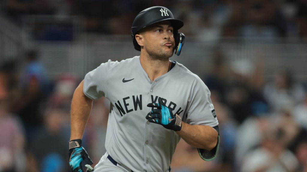 Giancarlo Stanton's pinch-hit homer lifts Yankees to 6-4 win over Rays in extra innings