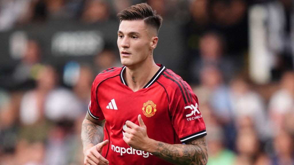 Benjamin Sesko replaced Casemiro soon after half-time