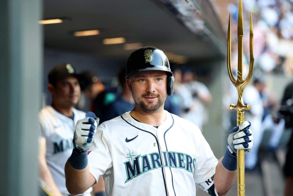 Mariners’ Cal Raleigh becomes first catcher with 50 home runs in a season Mariners’ Cal Raleigh becomes first catcher with 50 home runs in a season