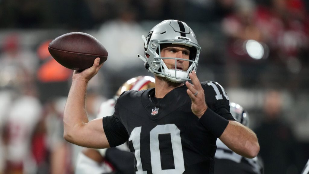 With Tyrod Taylor rehabbing, Jets work out Nathan Peterman, C.J. Beathard With Tyrod Taylor rehabbing, Jets work out Nathan Peterman, C.J. Beathard
