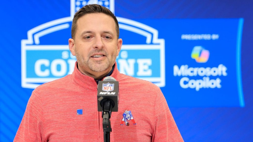 Wolf: Patriots willing to trade a top draft pick to help team