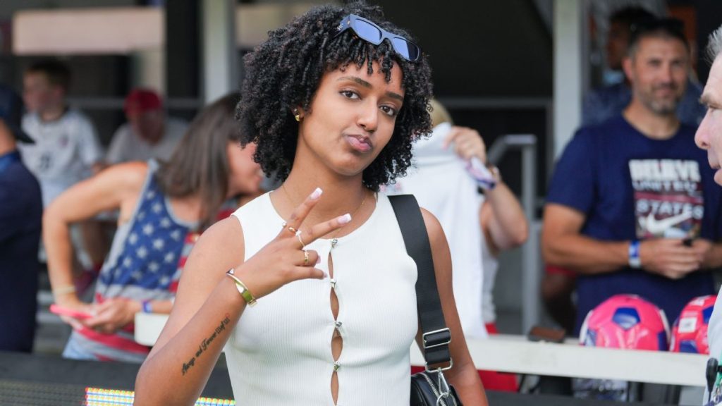 10 of the top women’s transfers: Yohannes, Thompson, Clinton, more Copy Link