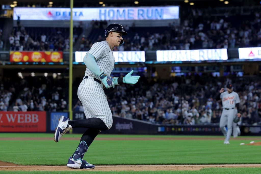 Aaron Judge passes Yogi Berra, moves into 5th place in Yankees history with 359th home run Aaron Judge passes Yogi Berra, moves into 5th place in Yankees history with 359th home run