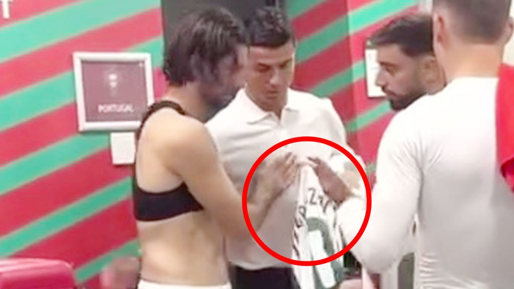 Awkward moment Cristiano Ronaldo has to tell Dominik Szoboszlai he can’t have his shirt despite getting Liverpool star’s Awkward moment Cristiano Ronaldo has to tell Dominik Szoboszlai he can't have his shirt despite getting Liverpool star's