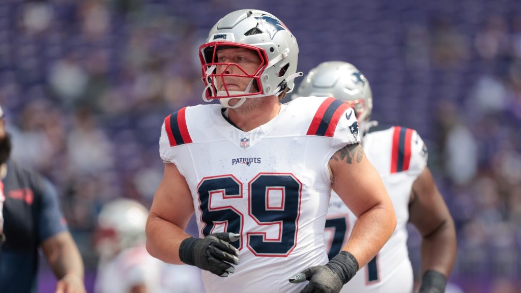 Dolphins to sign Cole Strange off Browns practice squad Dolphins to sign Cole Strange off Browns practice squad