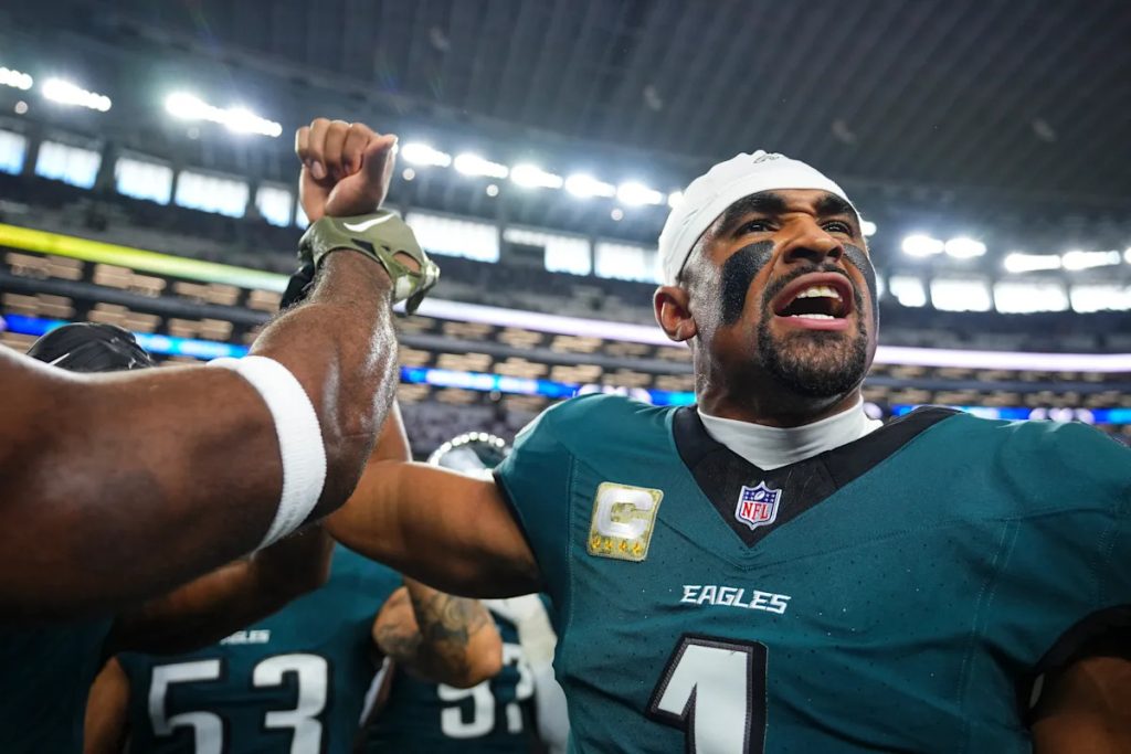 Eagles-Cowboys megapreview: Jalen Hurts’ task, George Pickens’ role, bets I like, prediction and more Download app from appStore