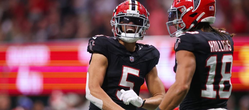 Fantasy Football Mock Draft: How to Approach Pick 1.12 (2025) Fantasy Football Mock Draft: How to Approach Pick 1.12 (2025)