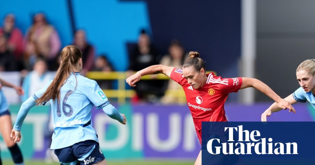 Manchester United and Manchester City agree deal to swap Clinton and Park | Women's Super League