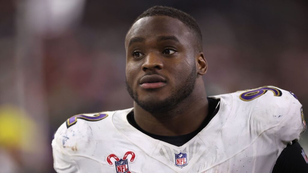 Ravens' Nnamdi Madubuike out vs. Chiefs with neck injury