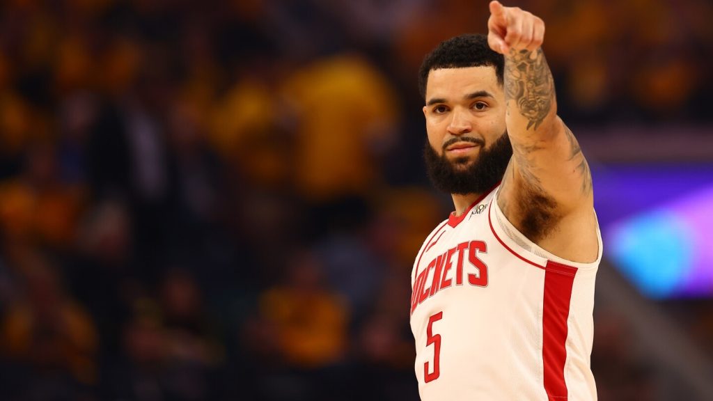 Rockets' Fred VanVleet suffers torn ACL, could miss entire season