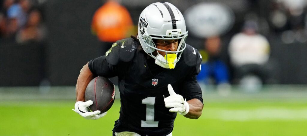 11 Fantasy Football Waiver Wire Stashes Ahead of Week 9 (2025) 11 Fantasy Football Waiver Wire Stashes Ahead of Week 9 (2025)