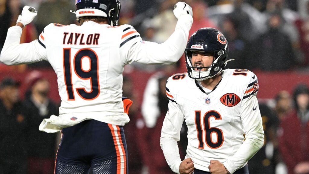Bears’ Jake Moody connects on late field goal to beat Commanders Bears' Jake Moody connects on late field goal to beat Commanders