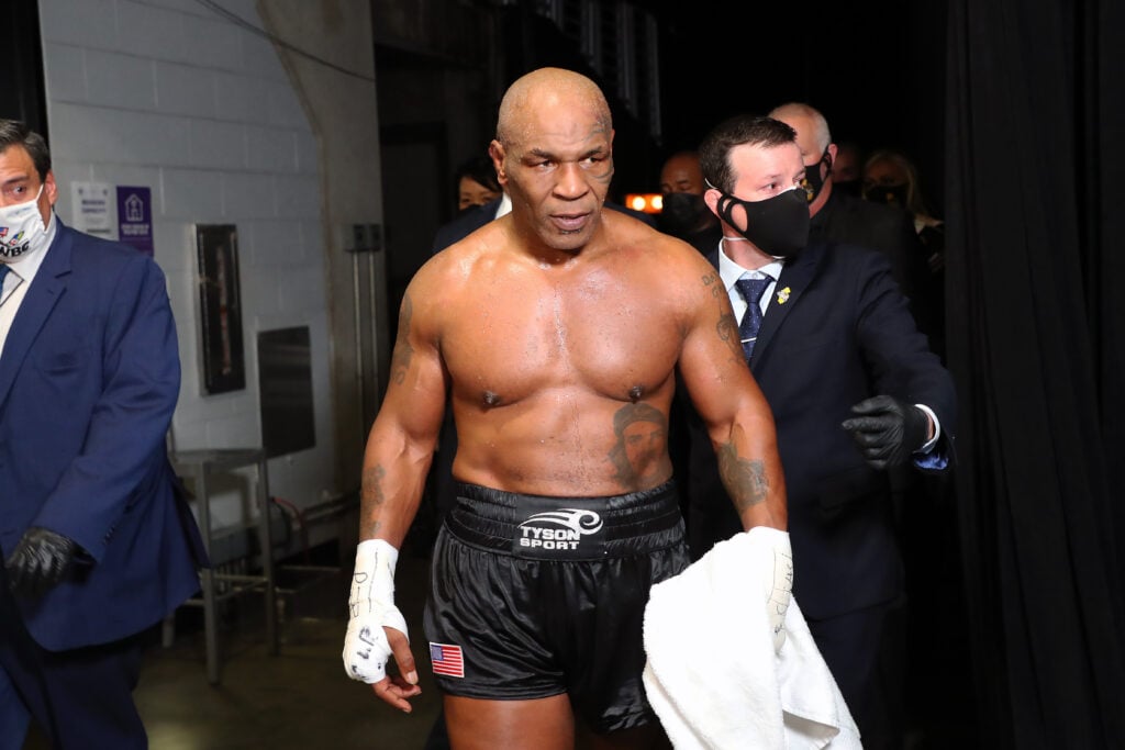 Boxing analyst plays down Mike Tyson comparison for British star Oleksandr Usyk refuses to fight Triller Presents Mike Tyson vs Roy Jones Jr.