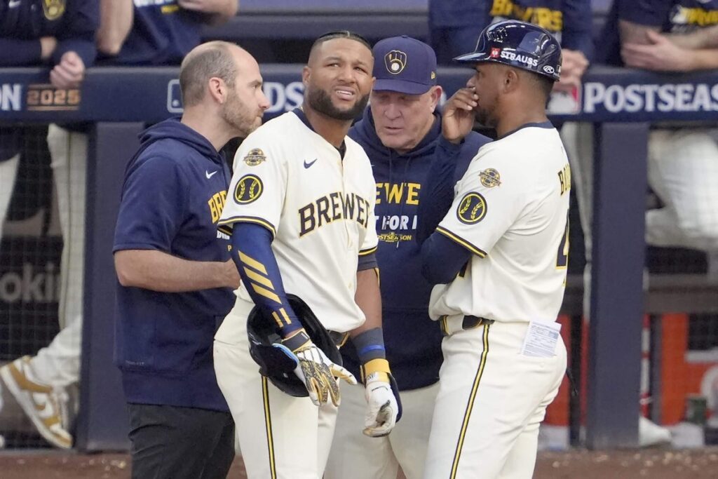 Brewers’ Jackson Chourio (right hamstring tightness) exits NLDS Game 1 early