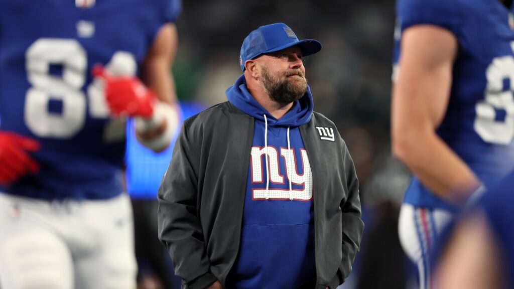 Brian Daboll apologized to team doctor for rushing Jaxson Dart concussion evaluation Brian Daboll apologized to team doctor for rushing Jaxson Dart concussion evaluation