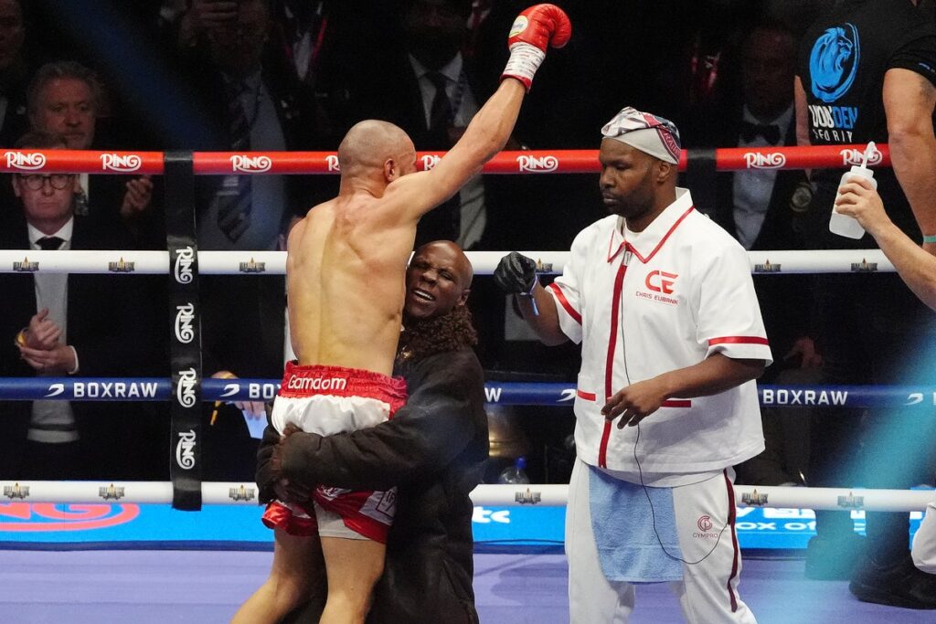 Chris Eubank Jr gives firm answer on whether father will attend Conor Benn rematch