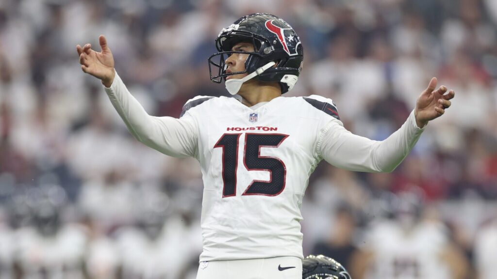 DeMeco Ryans: Ka’imi Fairbairn was supposed to kick off out of bounds, but didn’t execute DeMeco Ryans: Ka'imi Fairbairn was supposed to kick off out of bounds, but didn't execute