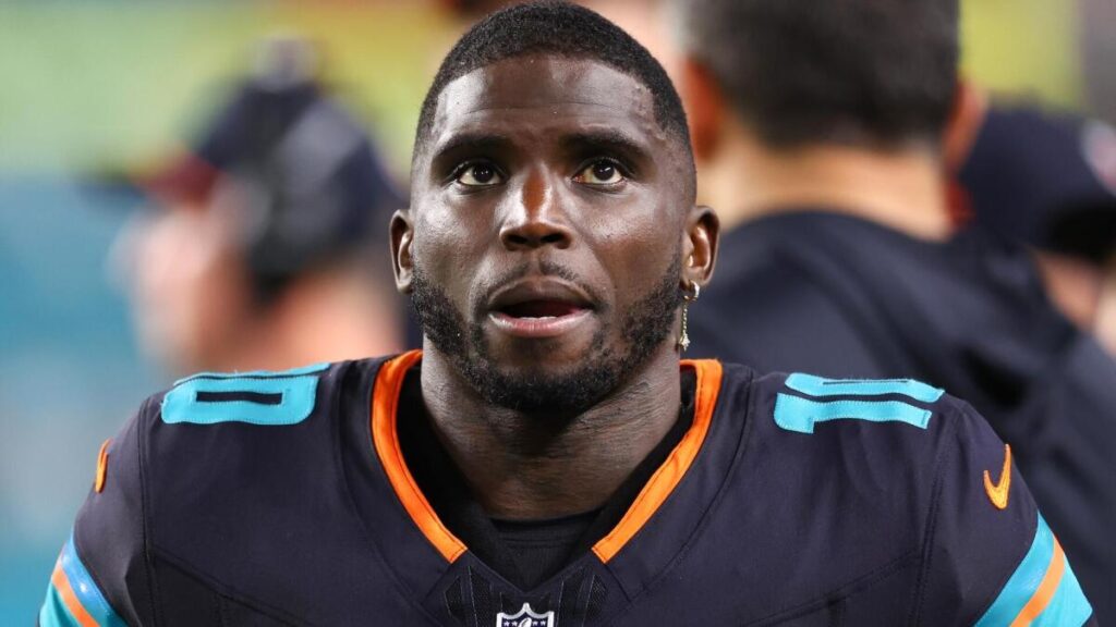 Dolphins’ Tyreek Hill explains his unique reaction to graphic knee injury and why he’s unsure of NFL future Dolphins' Tyreek Hill explains his unique reaction to graphic knee injury and why he's unsure of NFL future