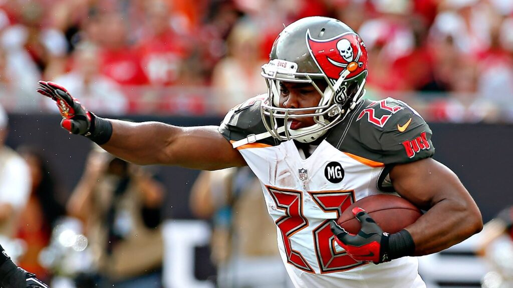 Ex-RB Doug Martin died in custody after break-in, police say Ex-RB Doug Martin died in custody after break-in, police say