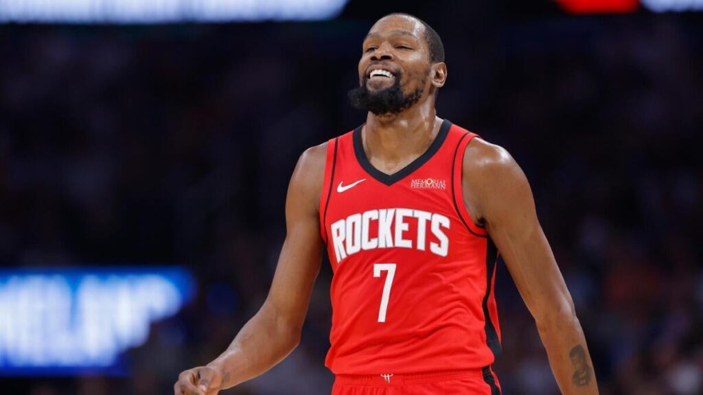 Kevin Durant says while Thunder fans boo him, he feels ‘so much love and respect’ in Oklahoma City Kevin Durant says while Thunder fans boo him, he feels 'so much love and respect' in Oklahoma City