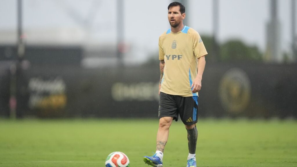 Lionel Messi returns to Argentina squad after inspiring Miami win Copy Link