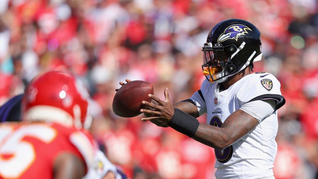 Ravens rule out Lamar Jackson, admit he was not a full participant in Friday’s practice Ravens rule out Lamar Jackson, admit he was not a full participant in Friday's practice