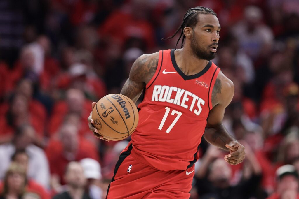 Tari Eason, Rockets Don’t Agree to New Contract After Durant Deal, PF Will Be RFA Tari Eason, Rockets Don't Agree to New Contract After Durant Deal, PF Will Be RFA